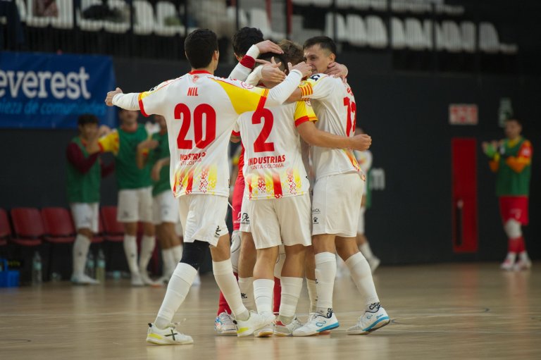 Reacció d’Industrias i triomf crucial a casa (5-4)
