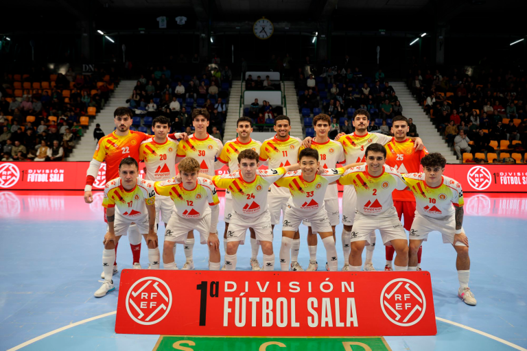 Victòria de caràcter d’Industrias a 56 segons pel final (3-4)