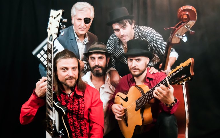 Els Piratas Rumbversions, premiats als ARC 2025 com a Millor Gira de Grups de Versions