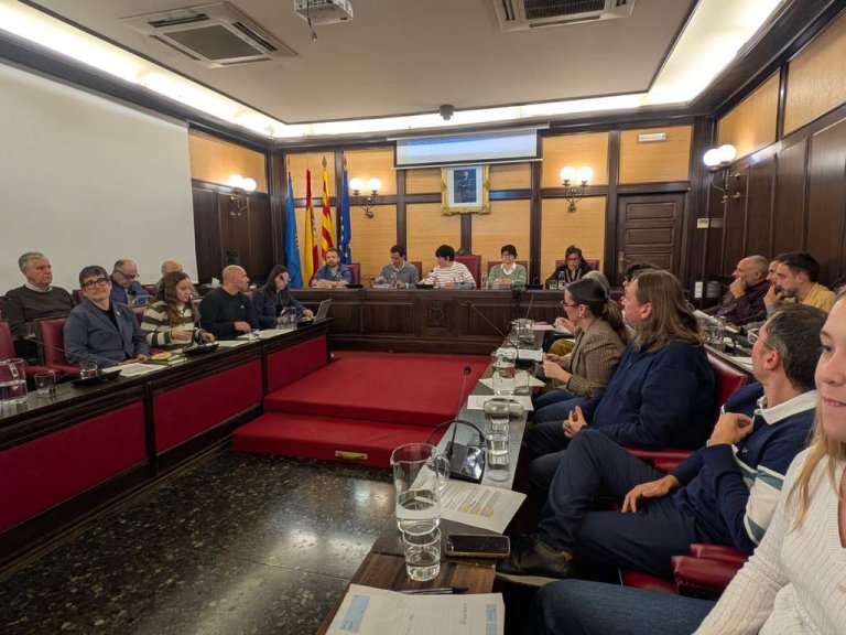 Santa Coloma suspèn durant un any les llicències al nucli antic